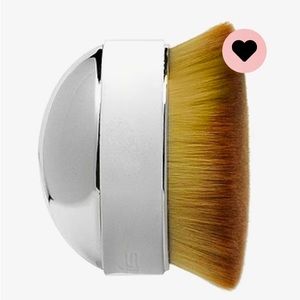 Artis Mini Palm Brush